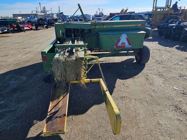 Image of John Deere 466 equipment image 4