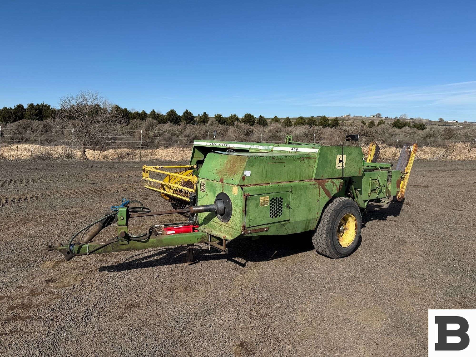 John Deere 466 Equipment Image0