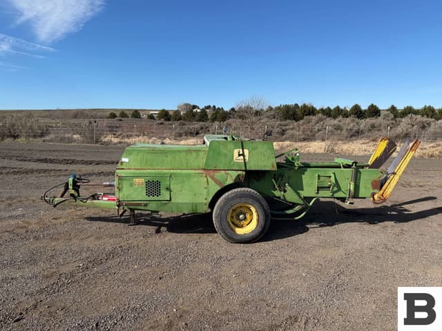 Image of John Deere 466 equipment image 1