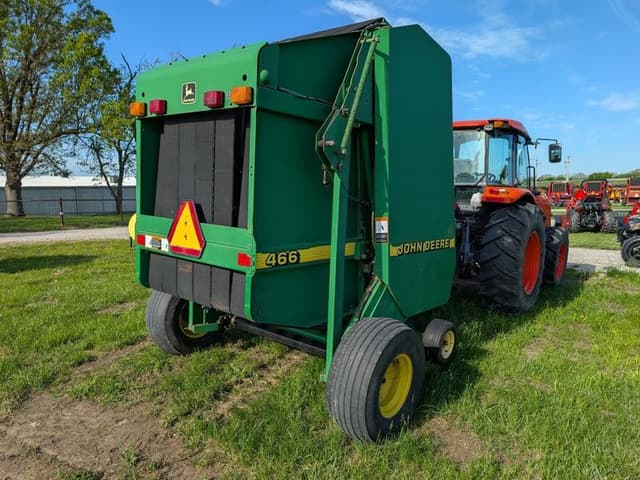 Image of John Deere 466 equipment image 3