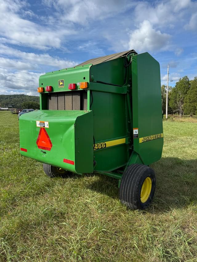 Image of John Deere 466 equipment image 4