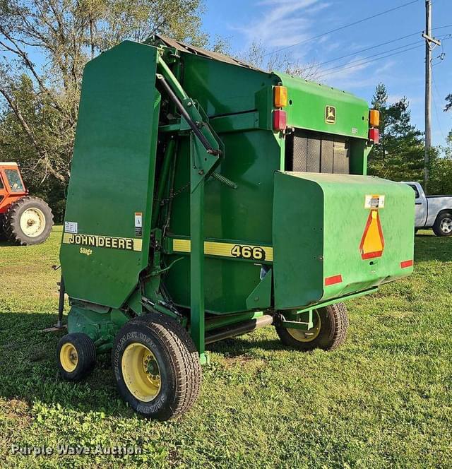 Image of John Deere 466 equipment image 4