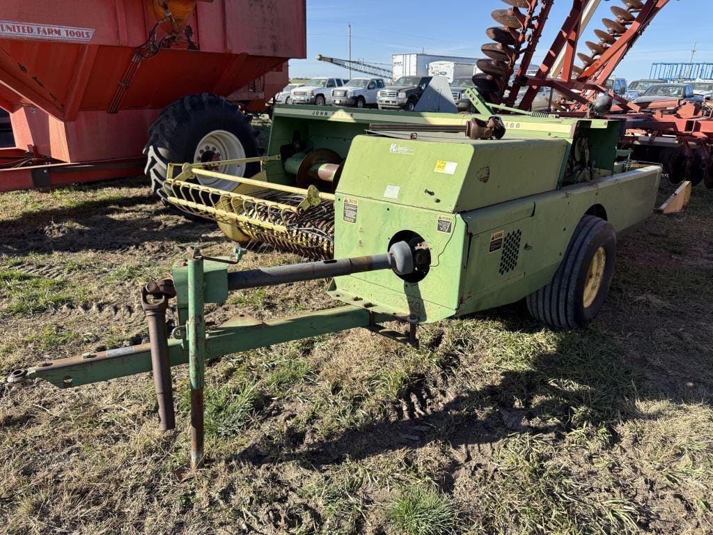 John Deere 466 Equipment Image0
