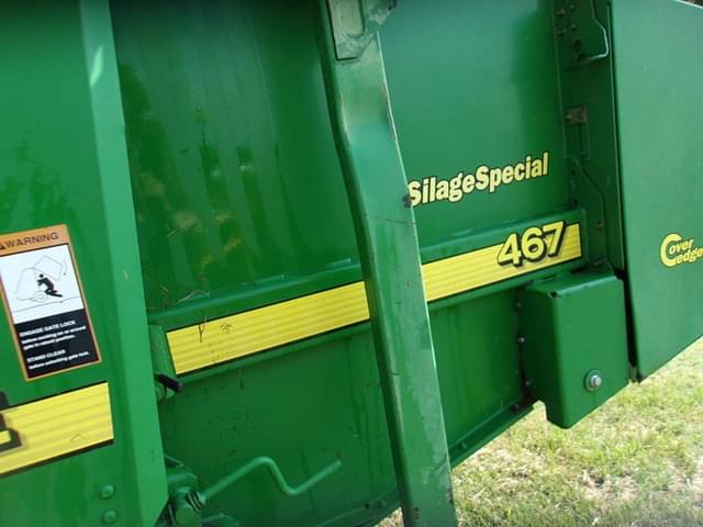 Image of John Deere 467 equipment image 4