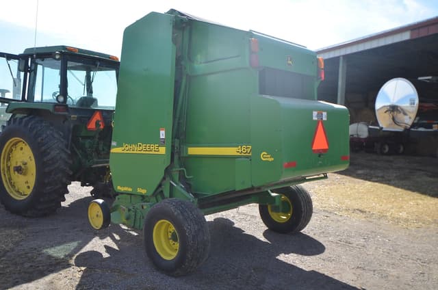 Image of John Deere 467 equipment image 4