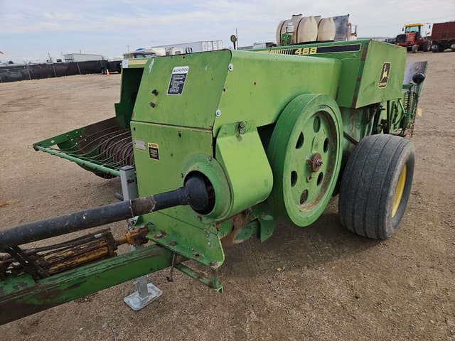Image of John Deere 468 equipment image 3