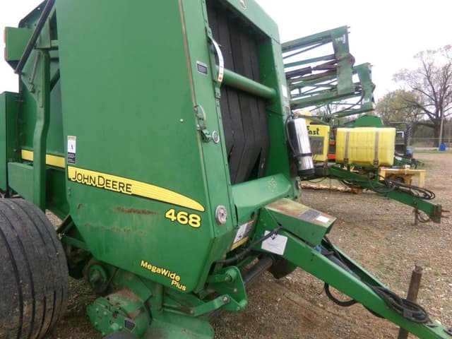 Image of John Deere 468 equipment image 4