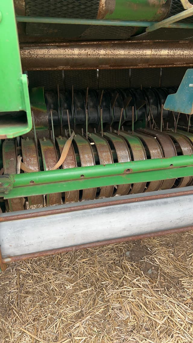 Image of John Deere 468 MegaWide Plus equipment image 4