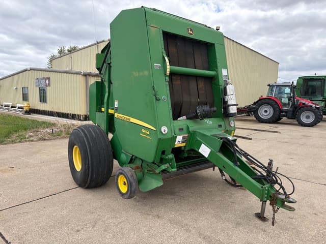Image of John Deere 469 equipment image 3