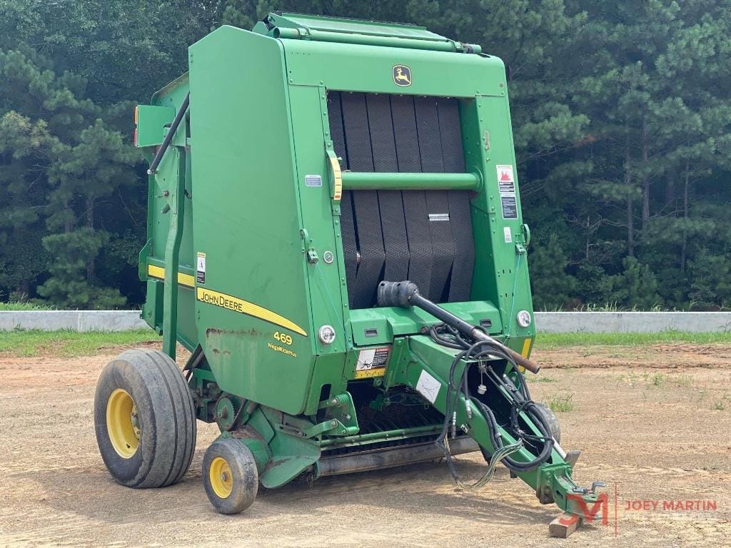 John Deere 469 Megawide Plus Equipment Image0