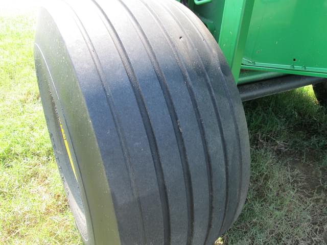Image of John Deere 469 equipment image 4