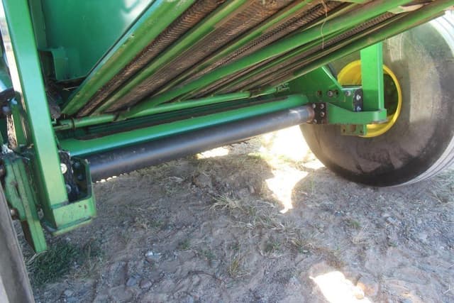 Image of John Deere 469 equipment image 4