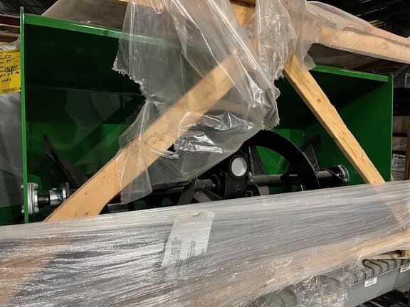 Image of John Deere 47" Snow Blower Image 1