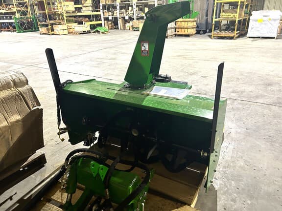 Image of John Deere 47" Snow Blower equipment image 2