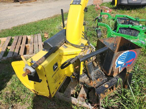 Image of John Deere 47" Snow Blower equipment image 3