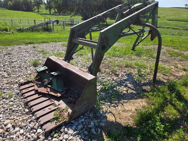 Image of John Deere 47 equipment image 3
