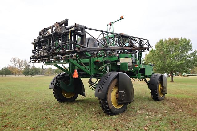 Image of John Deere 4700 equipment image 4