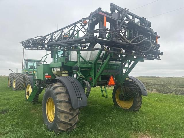 Image of John Deere 4700 equipment image 2