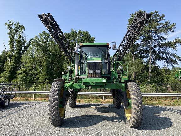 Image of John Deere 4710 equipment image 2