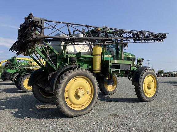 Image of John Deere 4710 equipment image 3