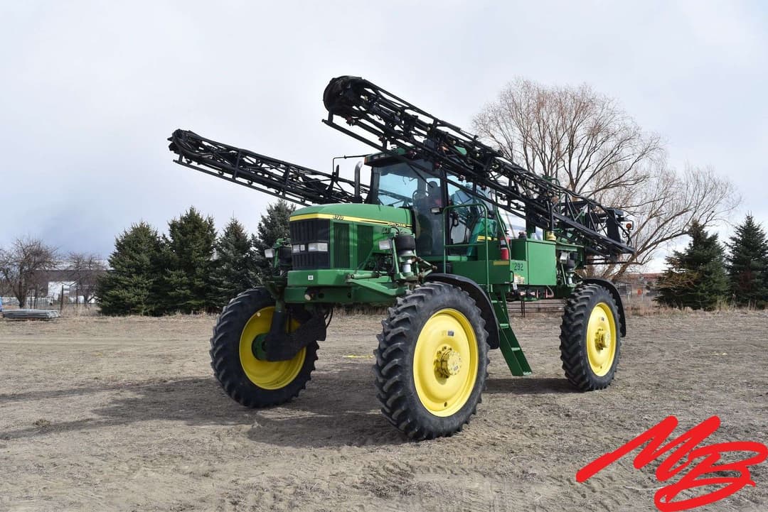 Image of John Deere 4710 Primary image