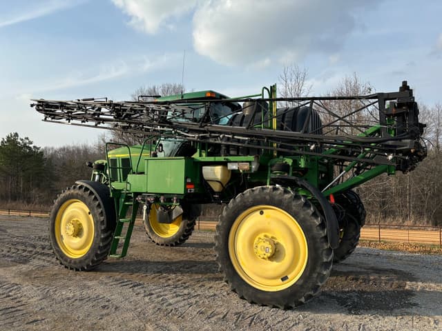 Image of John Deere 4710 equipment image 3