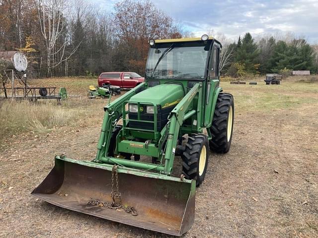 Image of John Deere 4710 equipment image 1