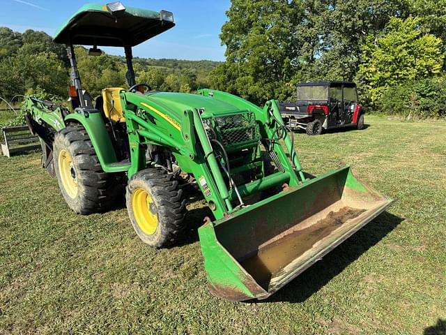 Image of John Deere 4720 equipment image 2