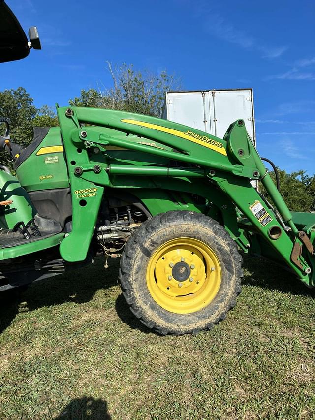 Image of John Deere 4720 equipment image 4