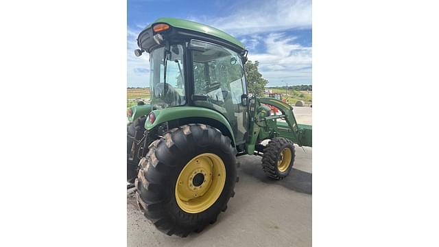 Image of John Deere 4720 equipment image 4