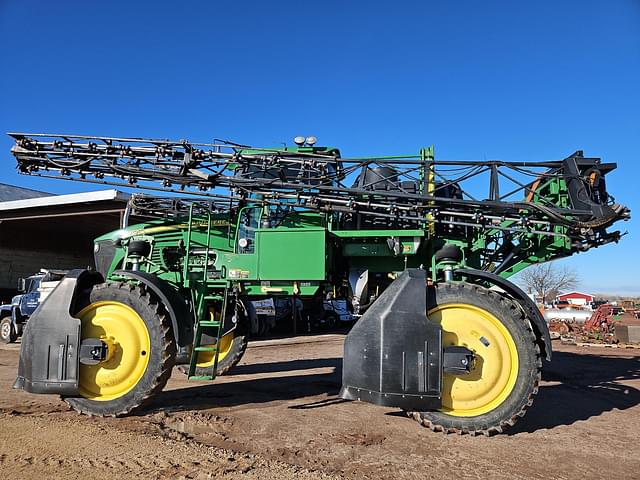 Image of John Deere 4720 equipment image 1