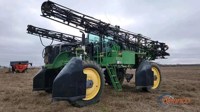 Image of John Deere 4720 equipment image 1