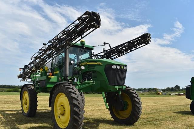 Image of John Deere 4720 equipment image 2