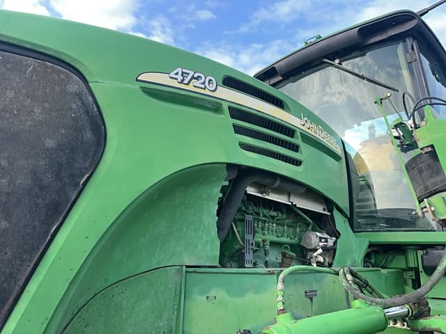 Image of John Deere 4720 equipment image 4