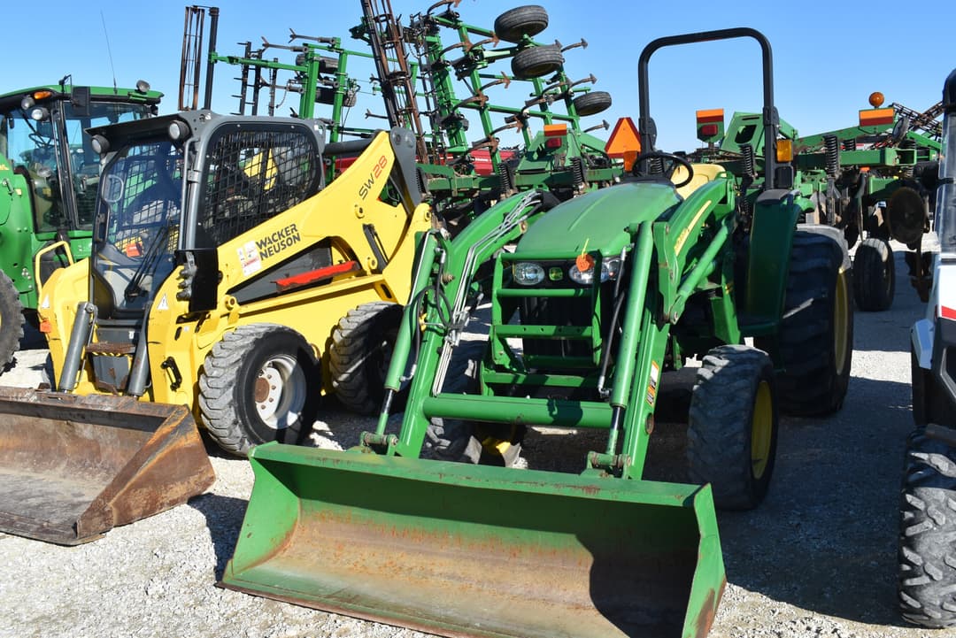 Image of John Deere 4720 Primary image