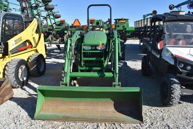 Image of John Deere 4720 equipment image 1