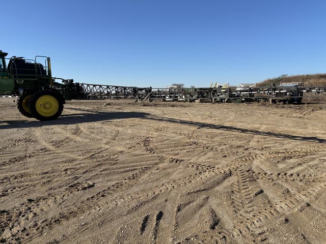 Image of John Deere 4730 equipment image 2