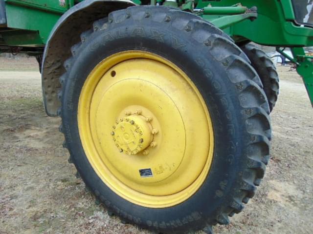 Image of John Deere 4730 equipment image 2