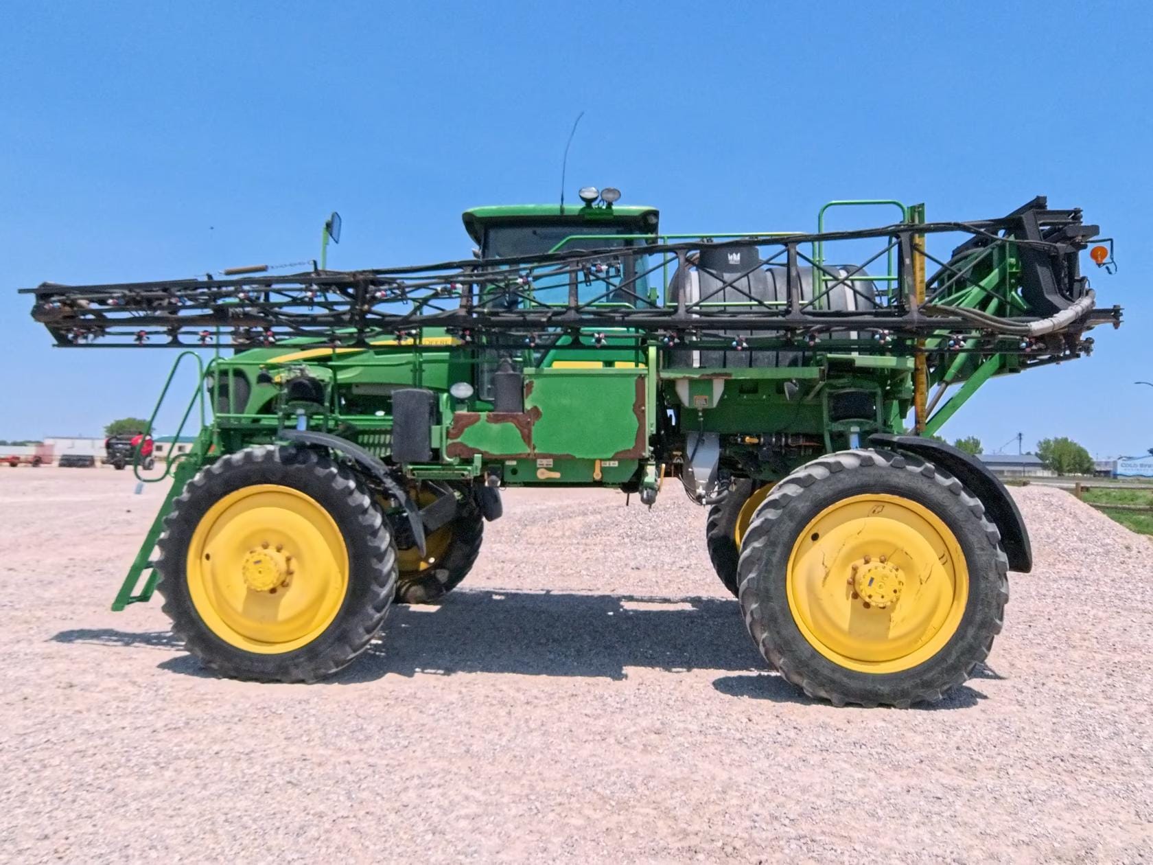 John Deere 4730 Equipment Image0