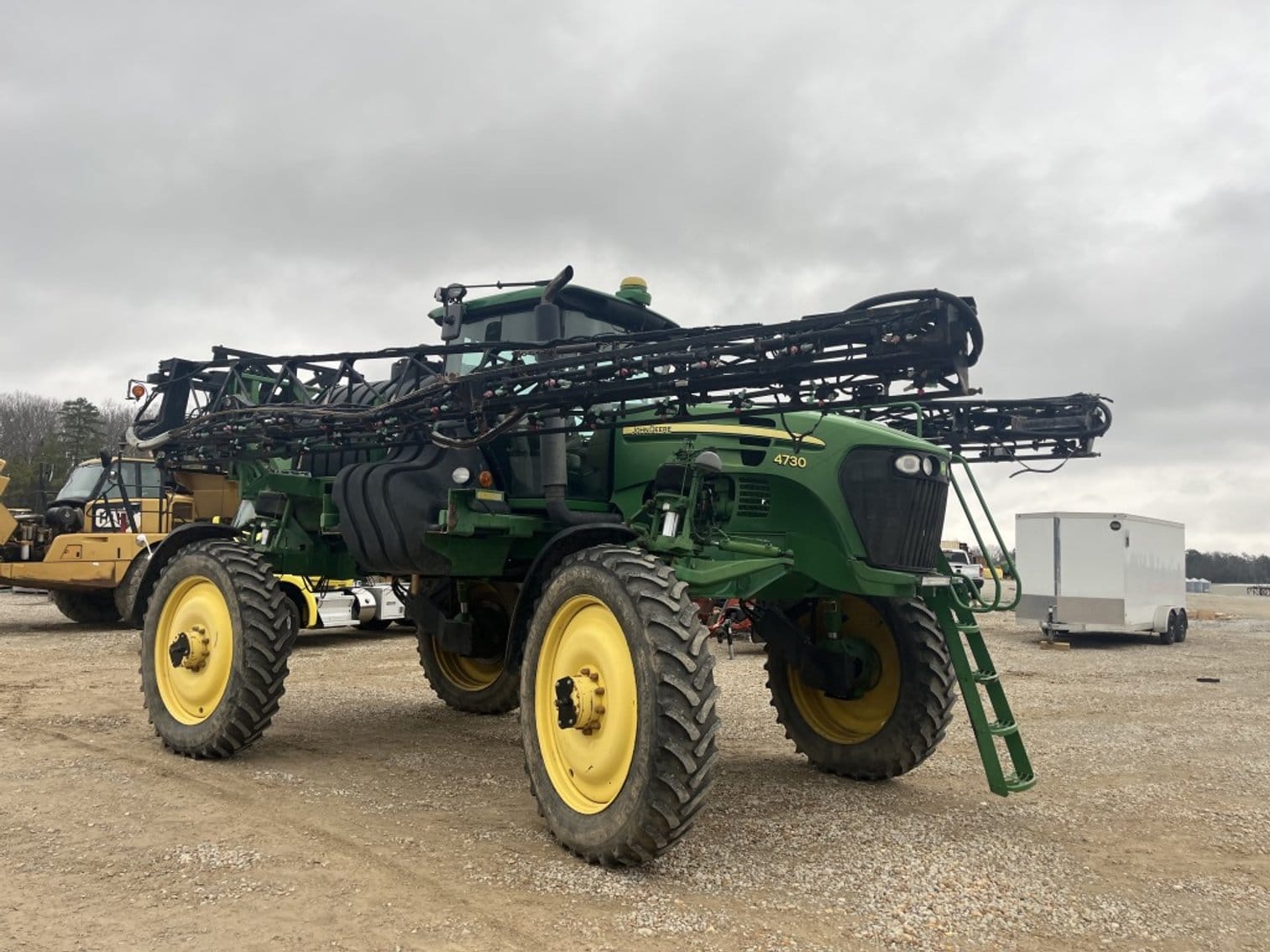 John Deere 4730 Equipment Image0