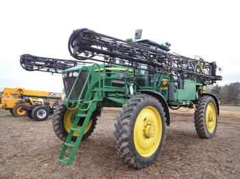 John Deere 4730 Equipment Image0
