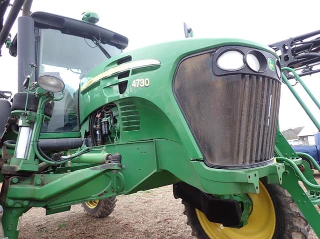 Image of John Deere 4730 equipment image 3