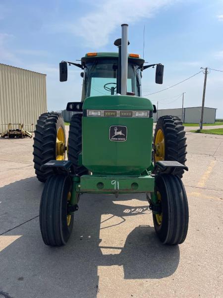 Image of John Deere 4755 equipment image 2