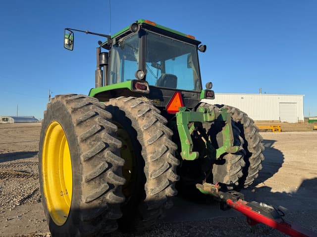 Image of John Deere 4755 equipment image 4