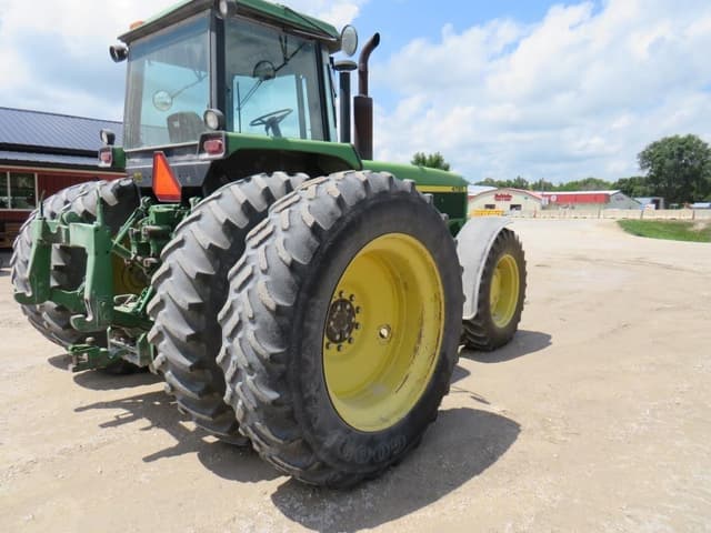 Image of John Deere 4755 equipment image 4