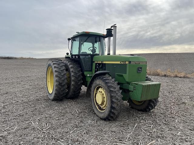 Image of John Deere 4755 equipment image 2