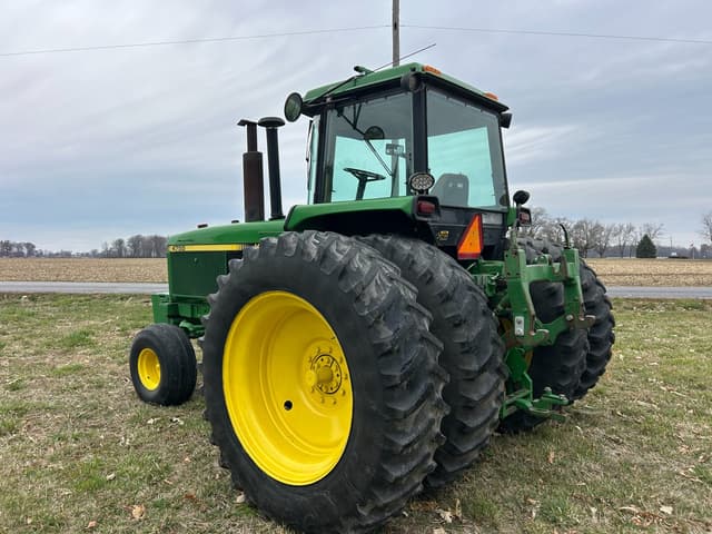 Image of John Deere 4755 equipment image 2