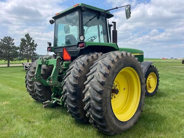 Image of John Deere 4755 equipment image 3