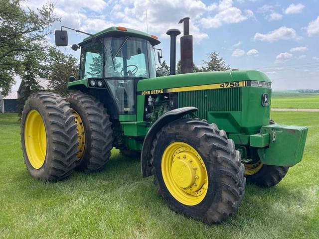 Image of John Deere 4755 equipment image 2