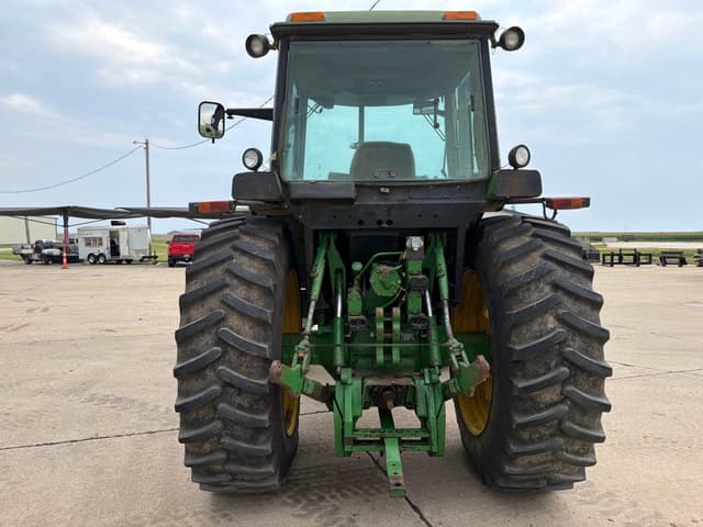 Image of John Deere 4760 equipment image 4